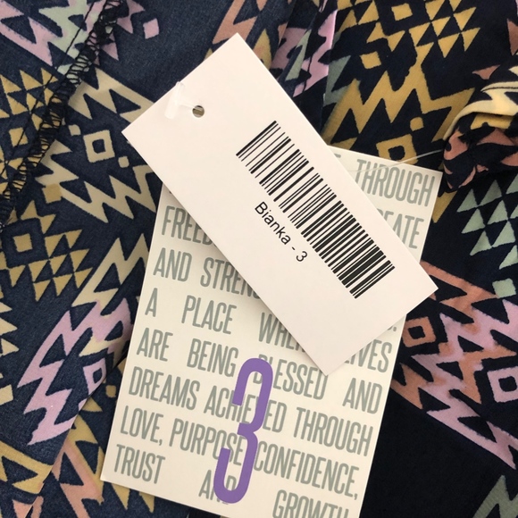 LuLaRoe | Bianca Sheer Kimono - Size 3 - Picture 4 of 5